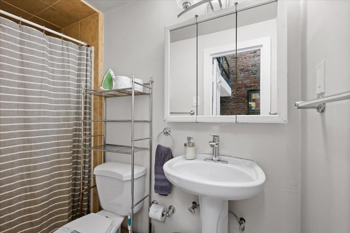 Skyline At Your Door - Studio With A View Pittsburgh Exterior photo